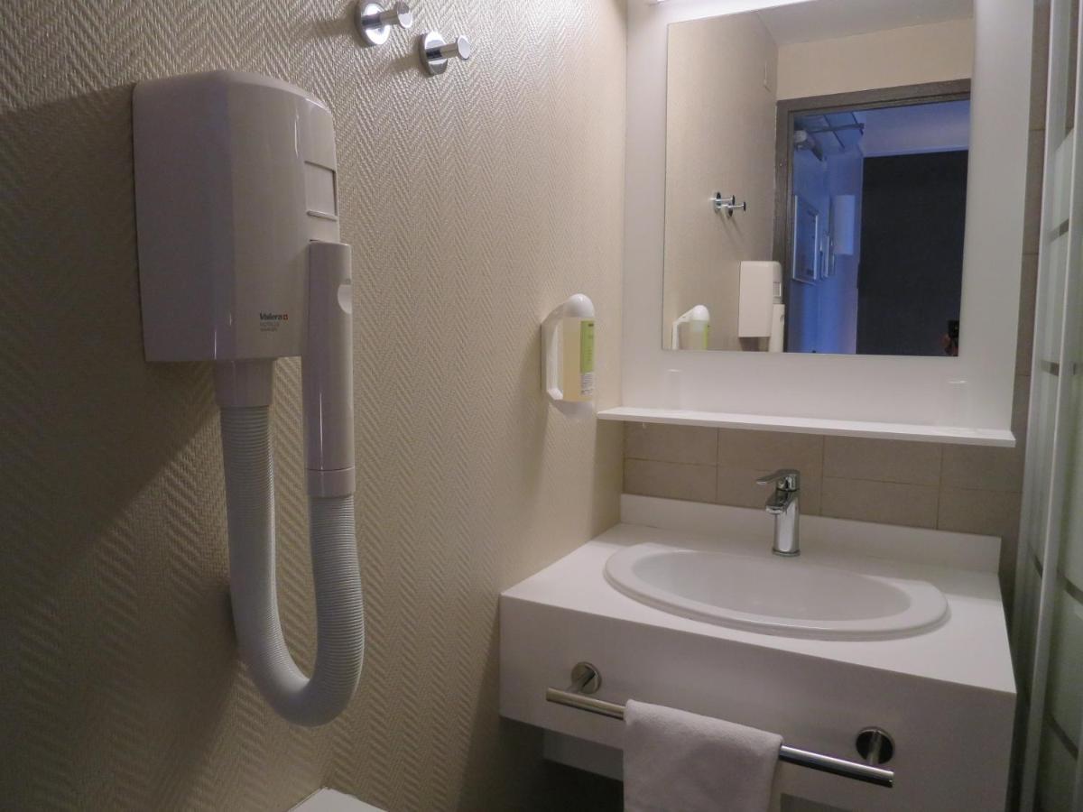 Hotel Wood Inn Bordeaux Aeroport Mérignac Exteriör bild